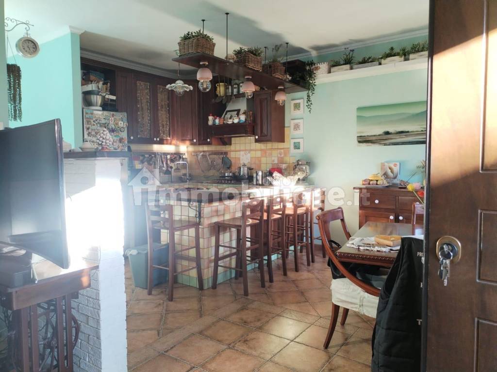 Cucina villa bifamiliare via Pietro Vannucci 18 Pichini